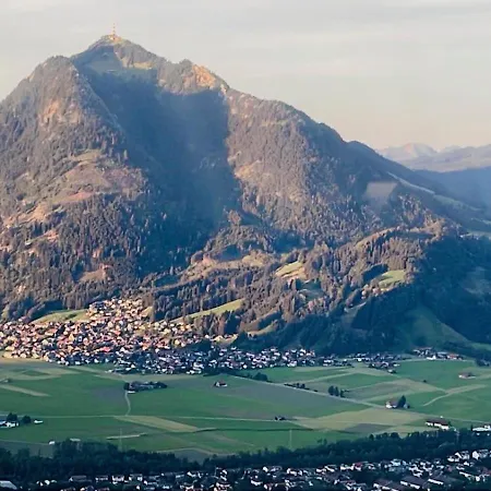 Alpensymphonie Mit 110 M2 Und Sonnigem Balkon