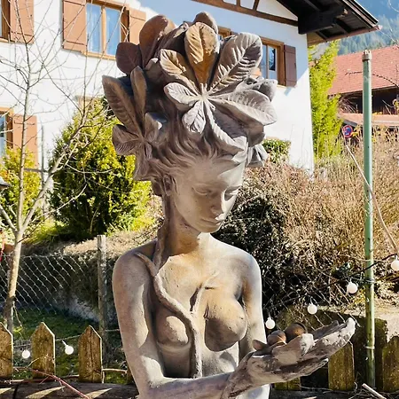 Alpensymphonie Mit 110 M2 Und Sonnigem Balkon Burgberg (Bavaria)
