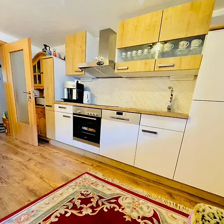 Alpensymphonie Mit 110 M2 Und Sonnigem Balkon * Burgberg (Bavaria)