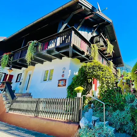 Alpensymphonie Mit 110 M2 Und Sonnigem Balkon * Burgberg (Bavaria)